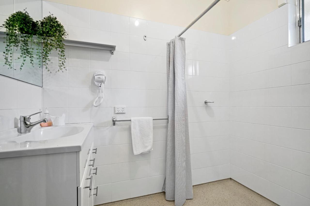 Short Stays Gippsland Trafalgar Екстериор снимка