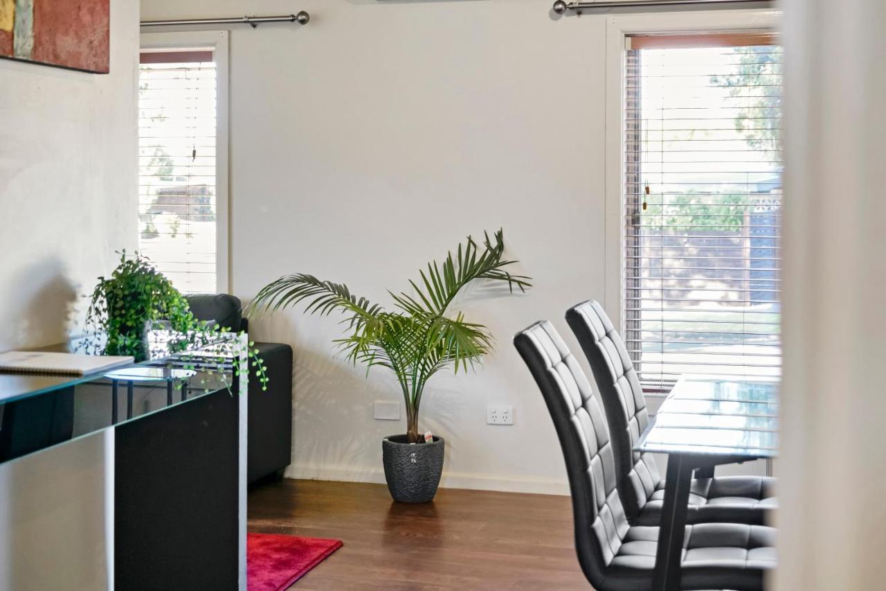 Short Stays Gippsland Trafalgar Екстериор снимка